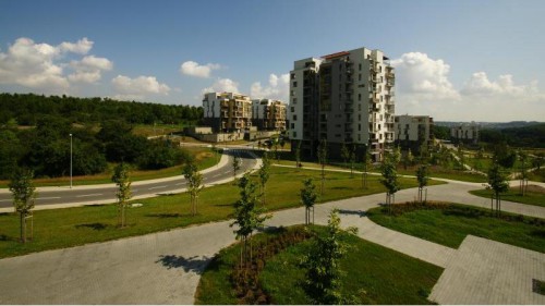 Upravené okolí je pro moderní bytový projekt samozřejmostí, zdroj: zelene-mesto-2.cz